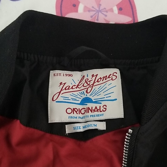 Used - Picture 3 of 3